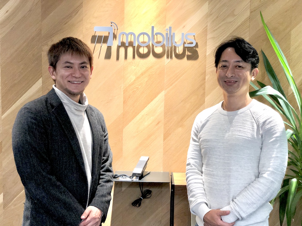 チャットUIで本人確認をスムーズに実施。サポートテック領域で連携するTRUSTDOCK × モビルス